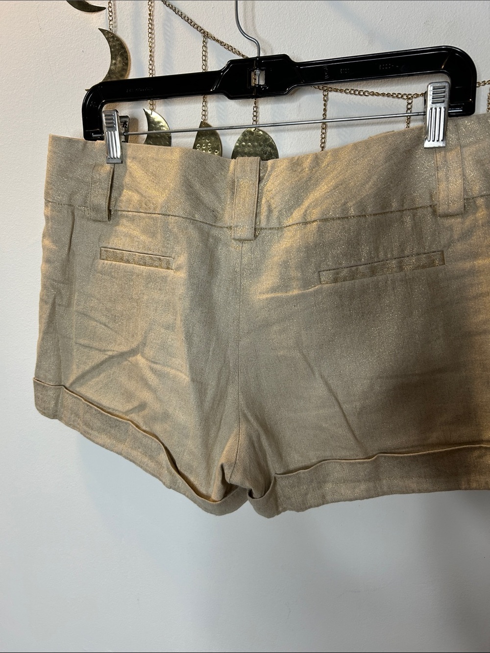Alice + Olivia Metallic Gold Linen Blend Shorts - Picture 6 of 6